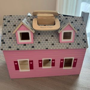 Melissa & Doug Doll House